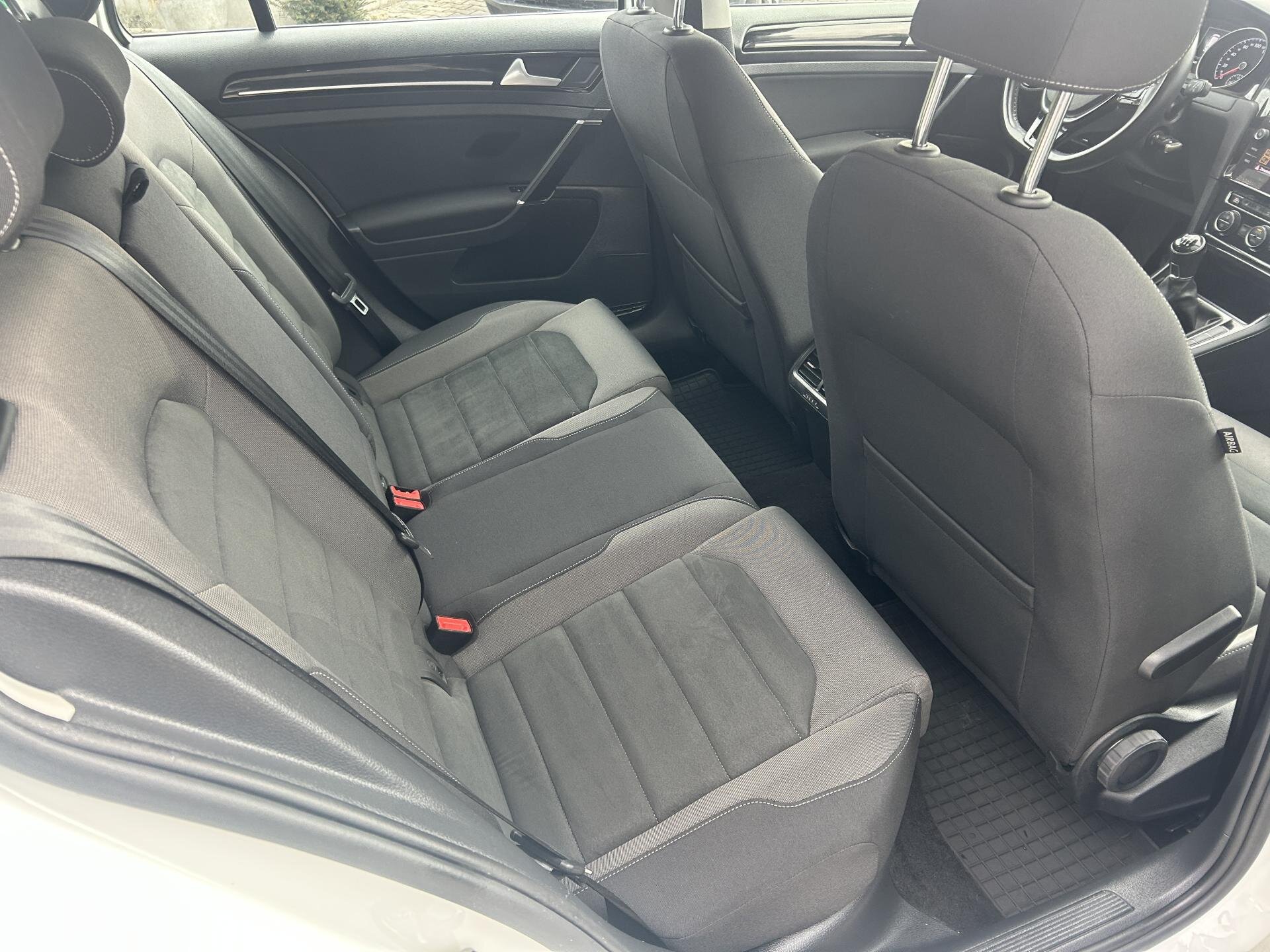 Volkswagen Golf Kombi 2,0 l 110 kw