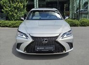 Lexus ES 300h Sedan / Limuzína 2,5 l 160 kw