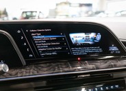 Cadillac Escalade 32