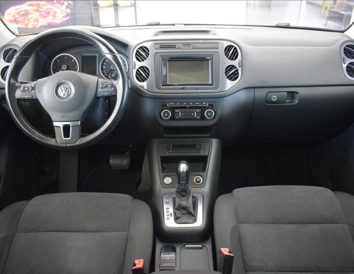 Volkswagen Tiguan 16