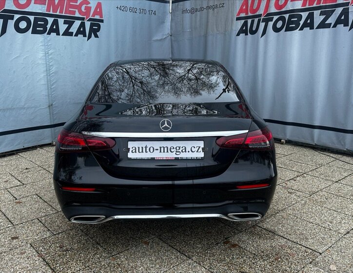 Mercedes-Benz Třídy E Sedan / Limuzína 2,0 l 143 kw