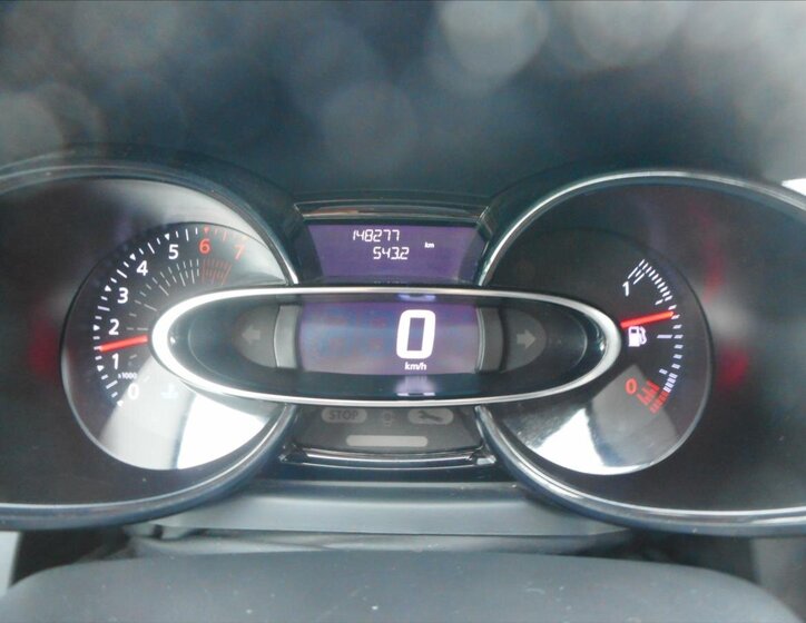 Renault Clio Hatchback 898,0 56 kw