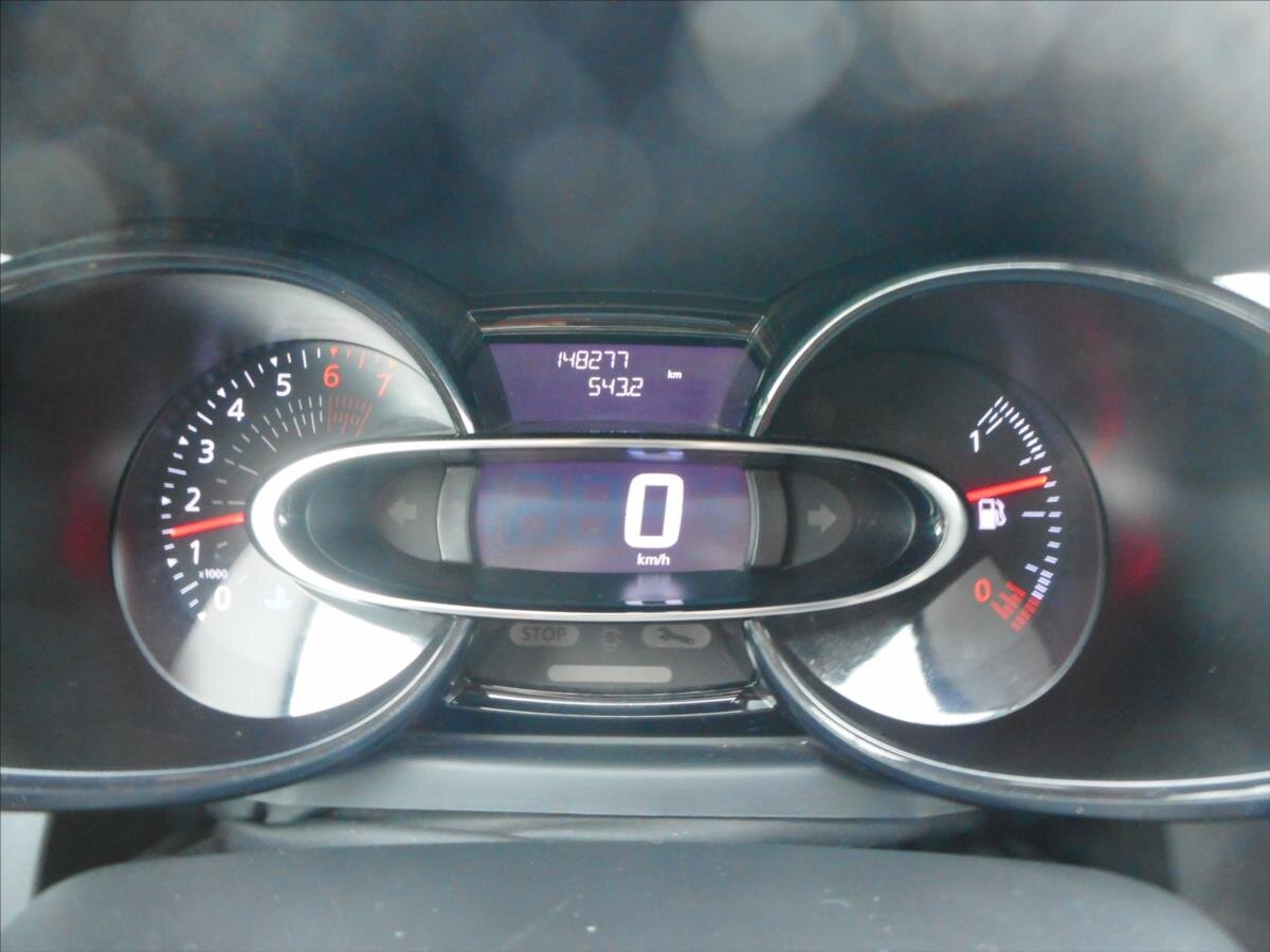 Renault Clio Hatchback 898,0 56 kw