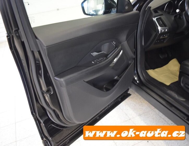 Jaguar F-Pace SUV 2,0 l 110 kw