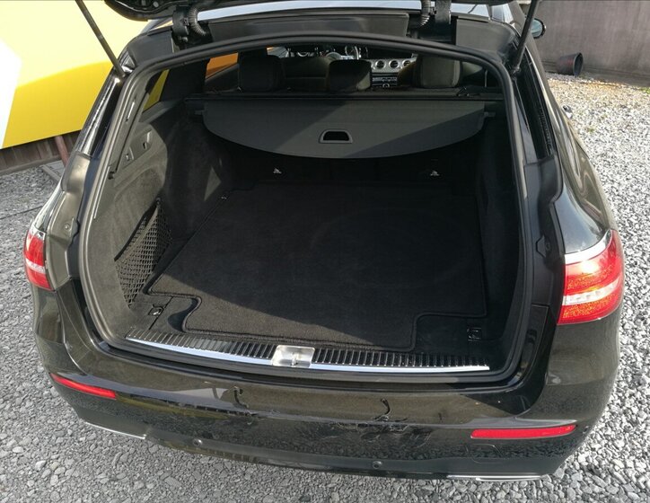 Mercedes-Benz Třídy E Kombi 2,0 l 180 kw