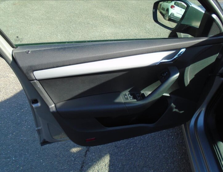 Škoda Octavia Kombi 1,6 l 77 kw