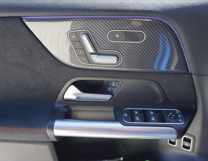 Mercedes-Benz GLA SUV 1,3 l 120 kw