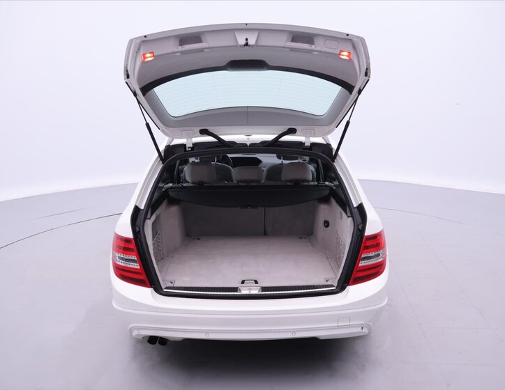 Mercedes-Benz Třídy C 9