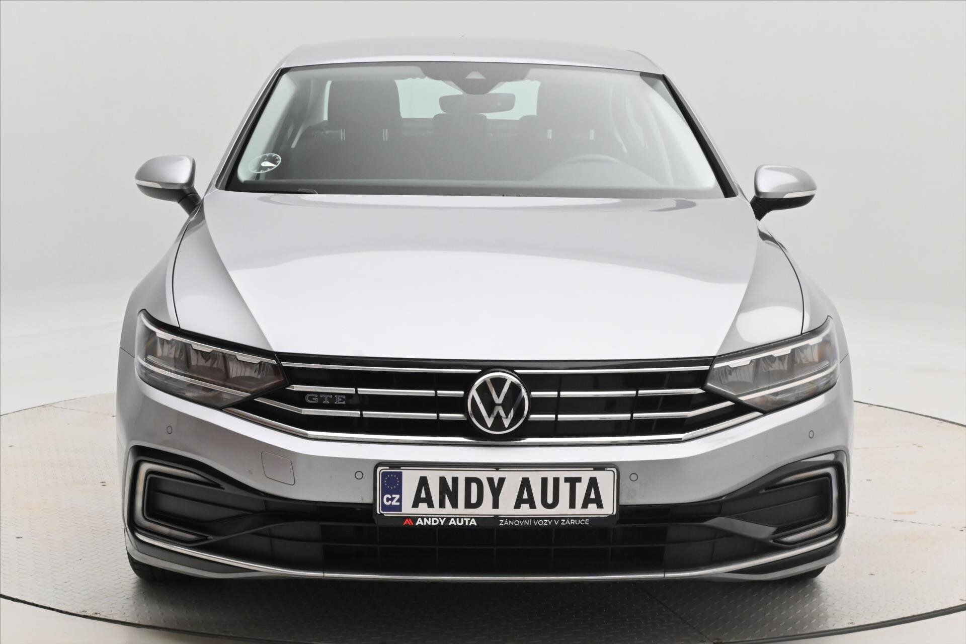 Volkswagen Passat Sedan / Limuzína 1,4 l 115 kw