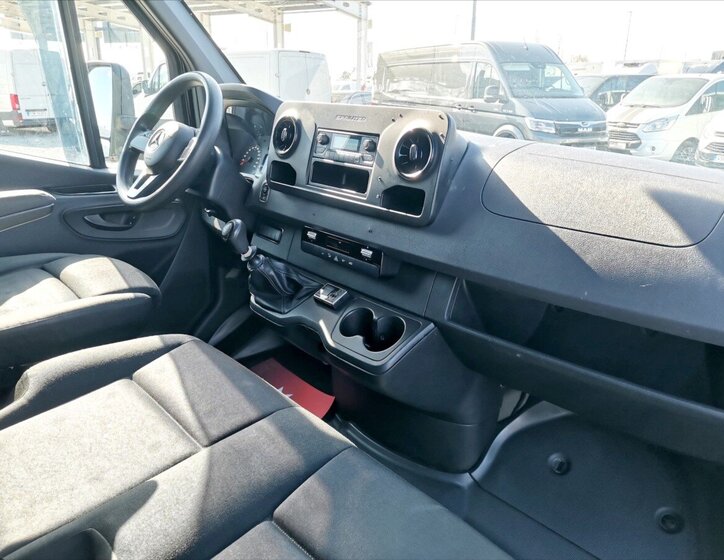 Mercedes-Benz Sprinter Valník 3,0 l 140 kw