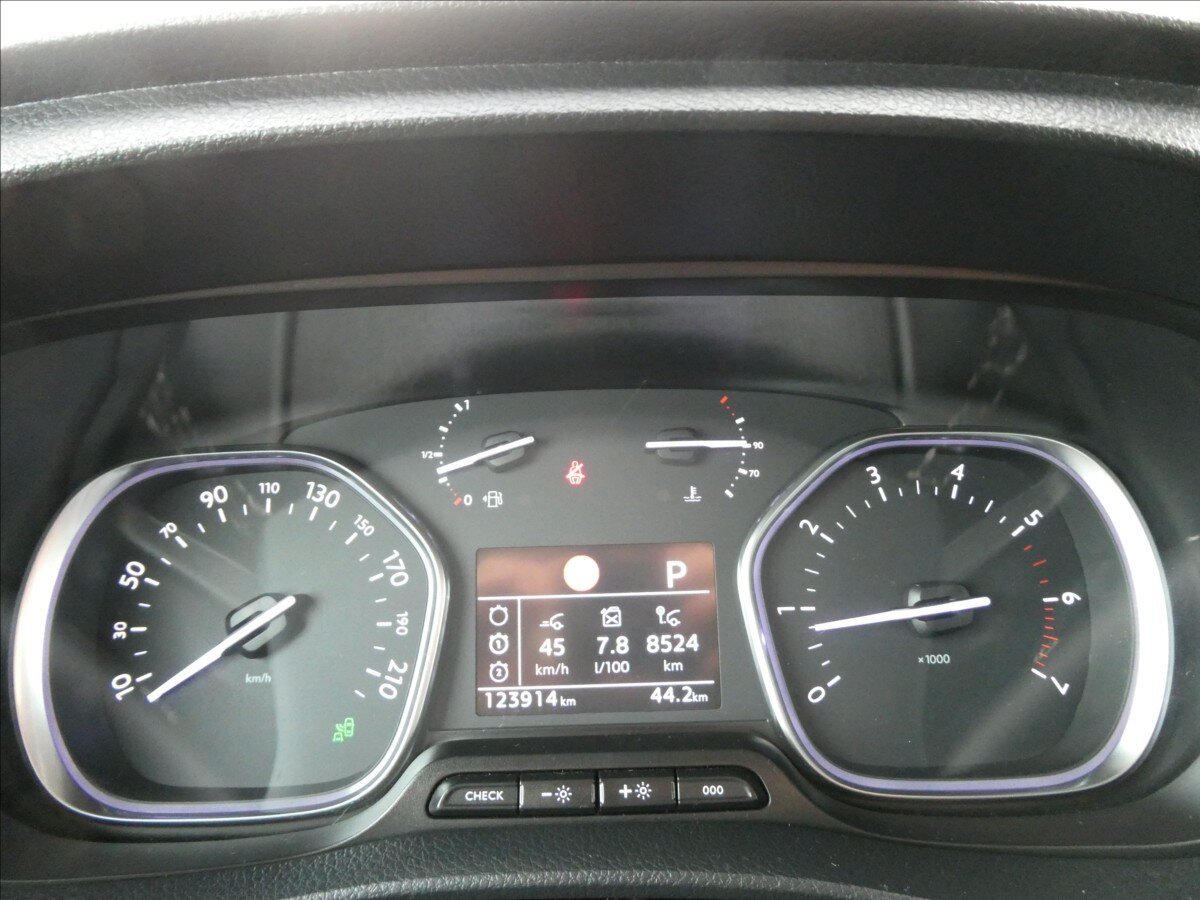 Peugeot Traveller MPV 2,0 l 130 kw