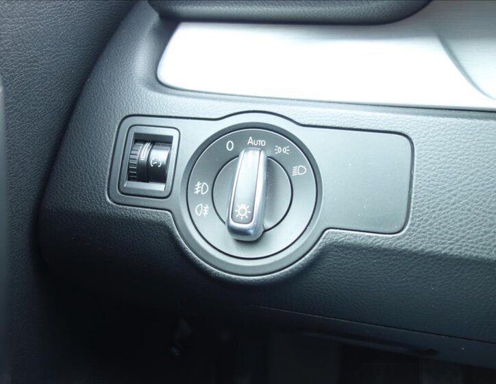 Volkswagen Passat Kombi 2,0 l 130 kw