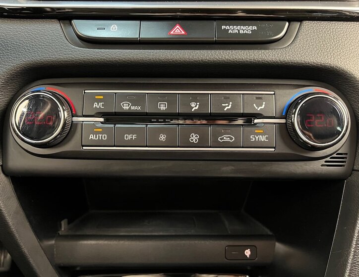 KIA Ceed Hatchback 1,6 l 100 kw