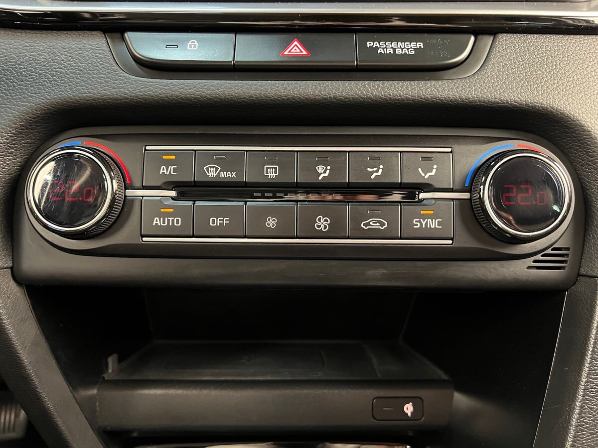 KIA Ceed Hatchback 1,6 l 100 kw