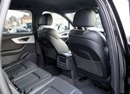 Audi Q7 31