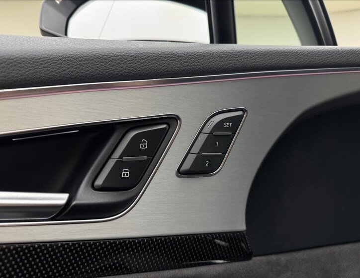 Audi SQ7 SUV / Terénní 4,0 l 320 kw