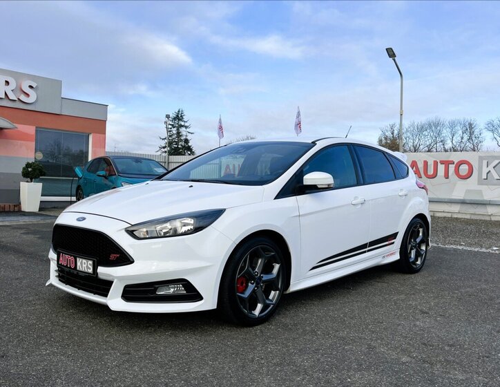 Ford Focus Hatchback 2,0 l 184 kw