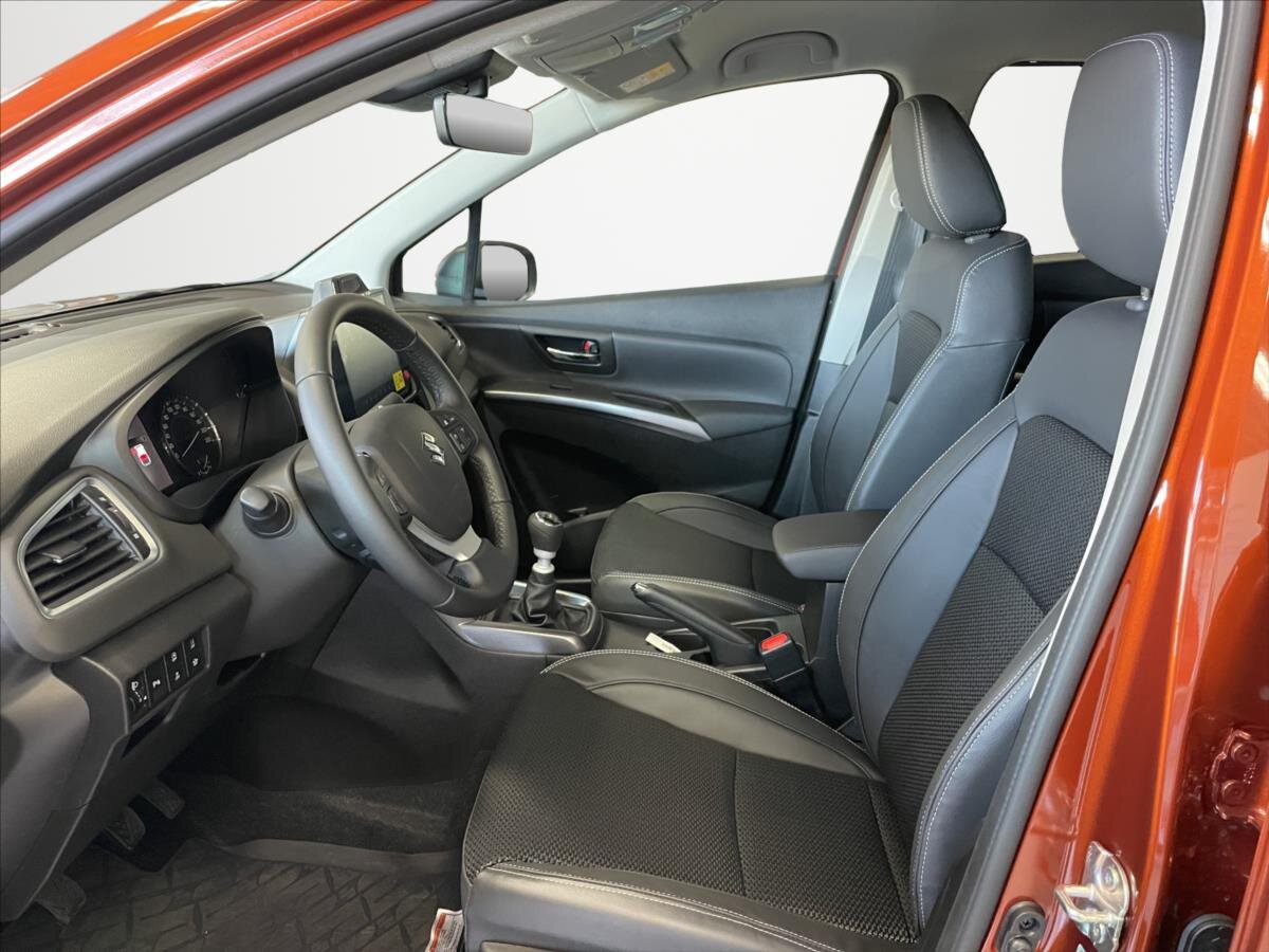 Suzuki S-Cross SUV / Terénní 1,4 l 81 kw