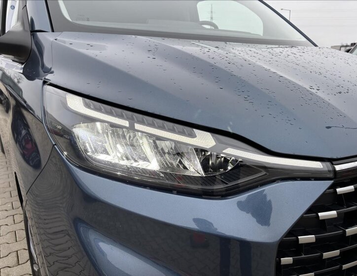 Ford Tourneo Custom 9