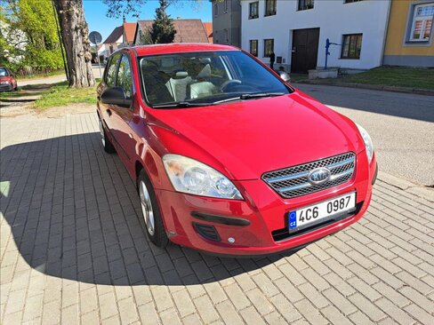 KIA Ceed Hatchback 1,4 l 80 kw