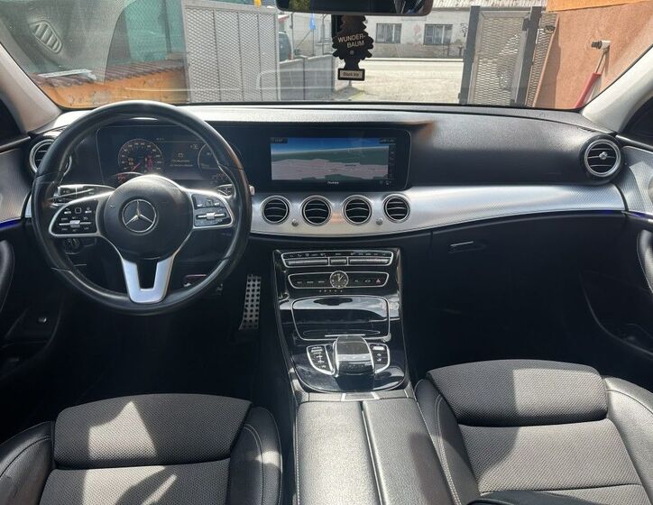 Mercedes-Benz Třídy E 11