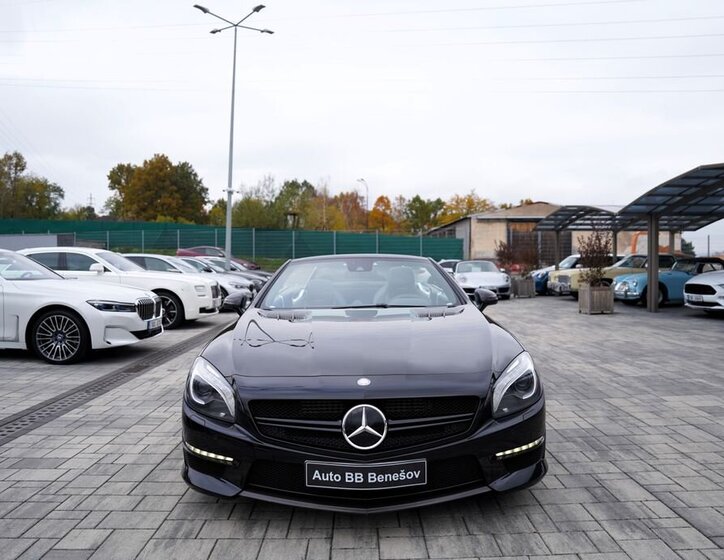 Mercedes-Benz SL 9