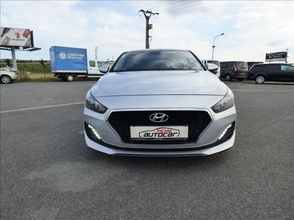 Hyundai i30 Liftback 1,6 l 100 kw