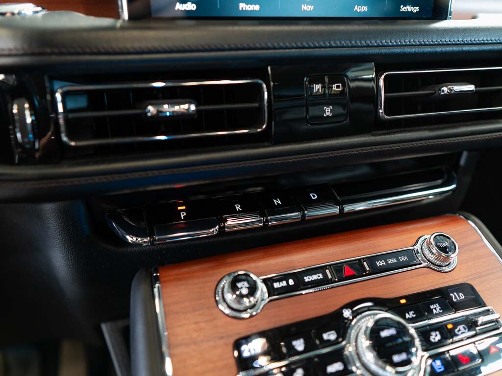 Lincoln Aviator SUV / Terénní 3,0 l 298 kw