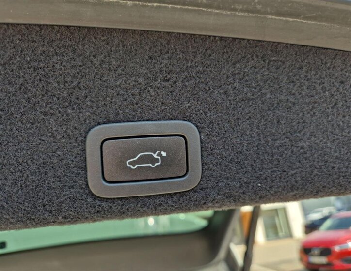 Volvo XC60 SUV 2,4 l 140 kw