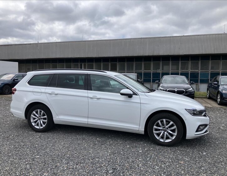 Volkswagen Passat Kombi 2,0 l 90 kw