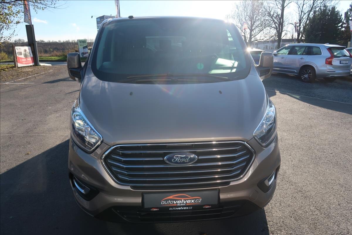 Ford Tourneo Custom MPV 2,0 l 96 kw