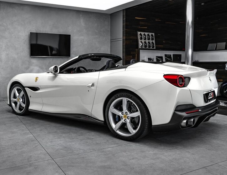 Ferrari Portofino 9