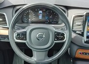 Volvo XC90 SUV / Terénní 2,0 l 173 kw