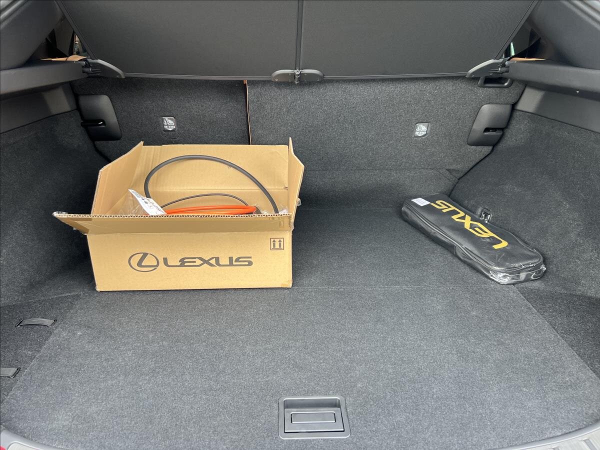 Lexus RZ 450e SUV / Terénní 0,0 230 kw