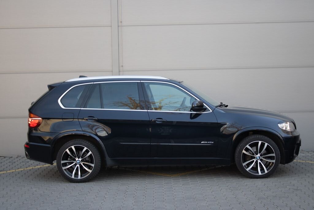 BMW X5 SUV / Terénní 3,0 l 225 kw