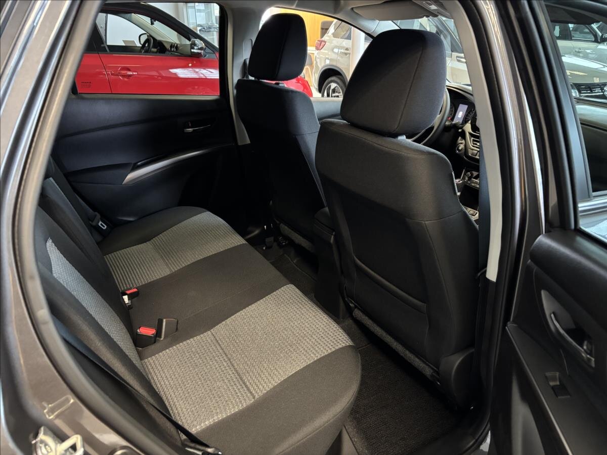 Suzuki S-Cross SUV 1,4 l 81 kw