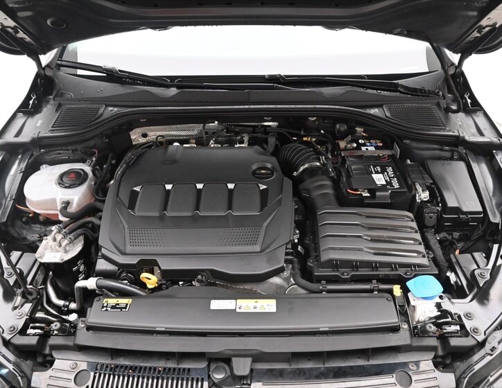 Volkswagen Golf Kombi 2,0 l 110 kw