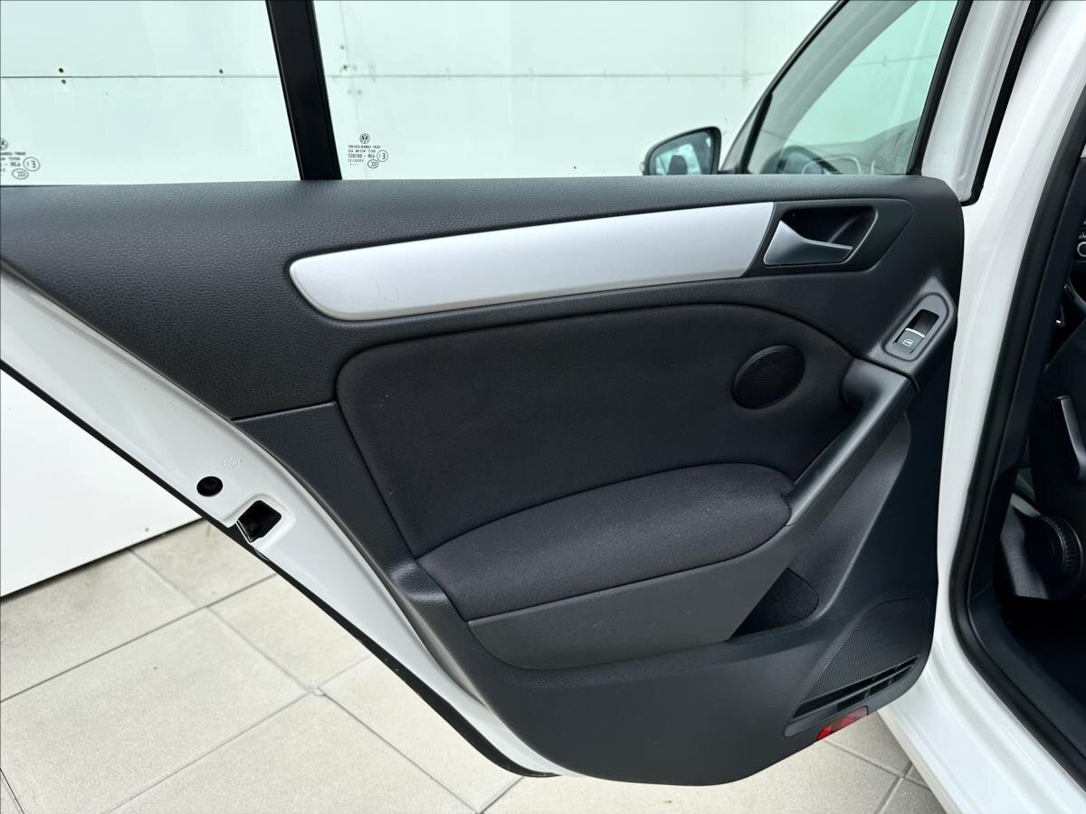 Volkswagen Golf Hatchback 1,6 l 75 kw