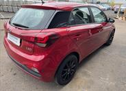 Hyundai i20 9