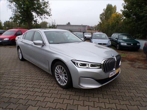 BMW Řada 7 Sedan / Limuzína 3,0 l 195 kw