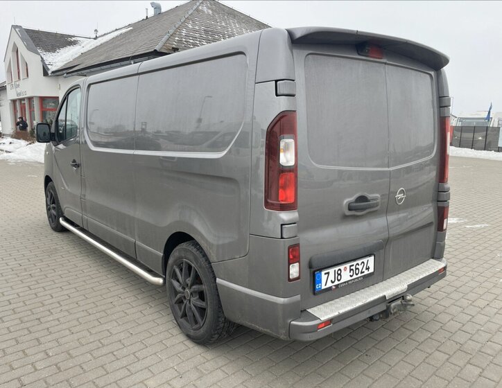 Opel Vivaro Skříň 1,6 l 107 kw