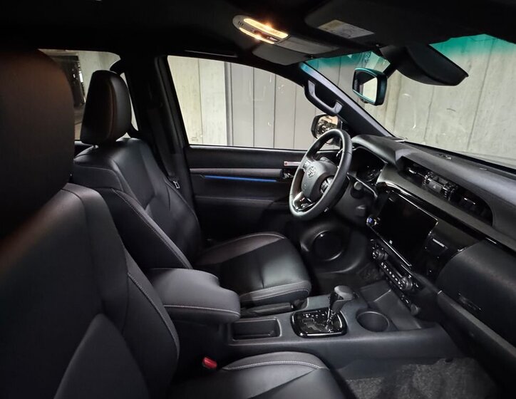 Toyota Hilux Pick-up 2,8 l 150 kw