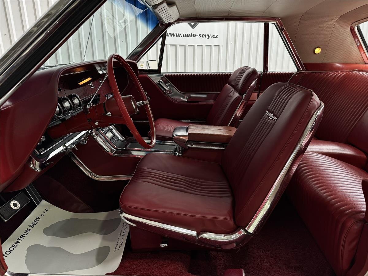 Ford Thunderbird Kupé 6,4 l 224 kw