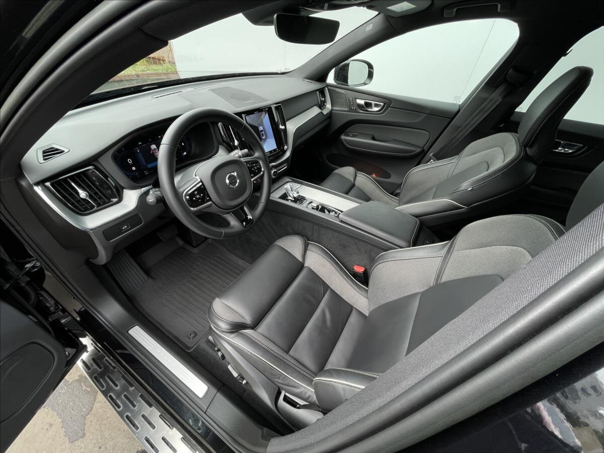 Volvo XC60 SUV / Terénní 2,0 l 173 kw