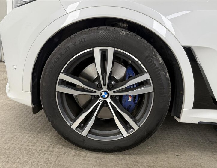 BMW X7 Kombi 3,0 l 250 kw