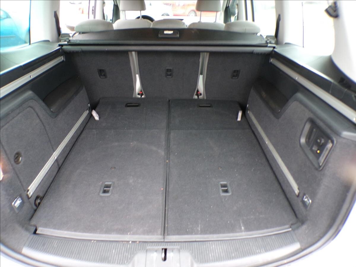 Seat Alhambra Kombi 2,0 l 125 kw