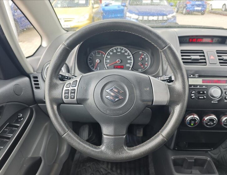 Suzuki SX4 Hatchback 1,5 l 73 kw