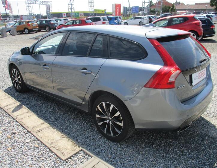 Volvo V60 7