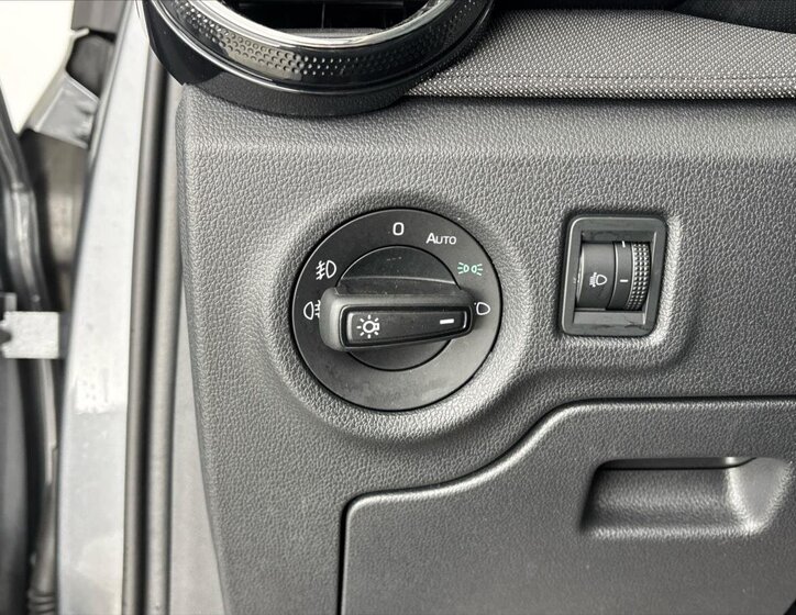 Škoda Fabia Hatchback 999,0 85 kw