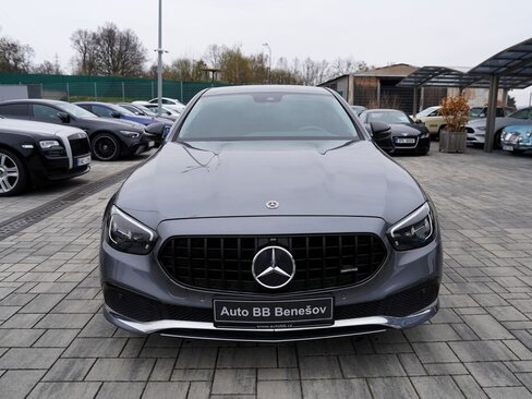 Mercedes-Benz Třídy E Sedan / Limuzína 2,0 l 143 kw